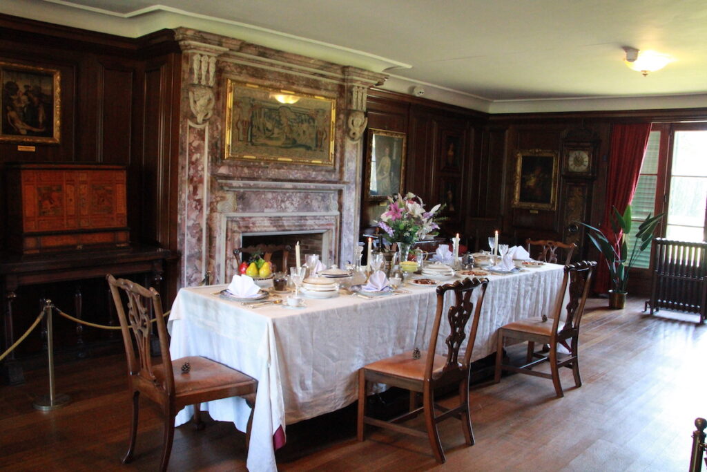 ghost tours sussex