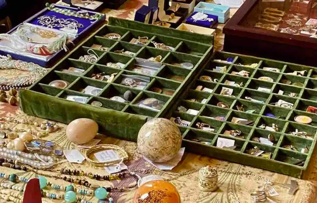 flea markets in sussex